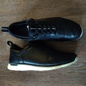 XC4 Prentiss Sneaker